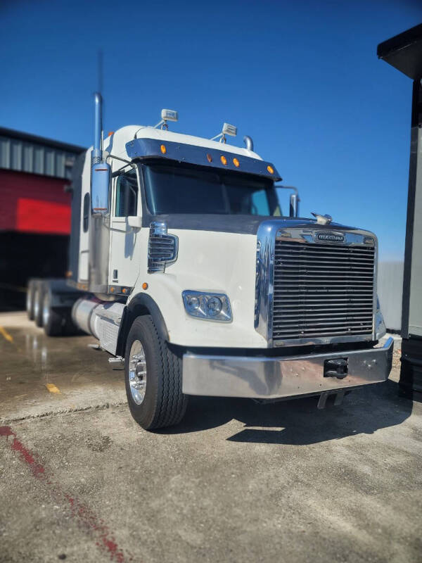 2013 Freightliner SD122 CORONADO