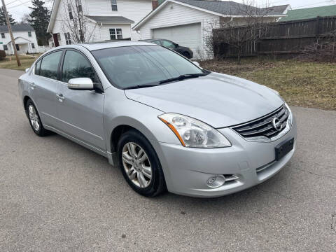 2010 Nissan Altima for sale at Via Roma Auto Sales in Columbus OH