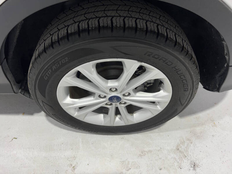 2019 Ford Escape SEL