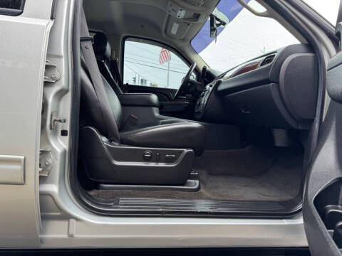 2011 GMC Yukon XL SLT 2500