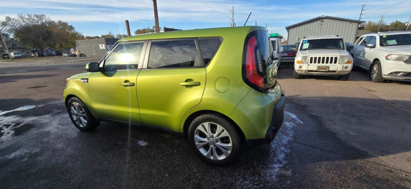 2015 Kia Soul +