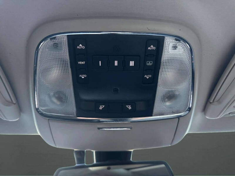 2018 Chrysler 300 Limited