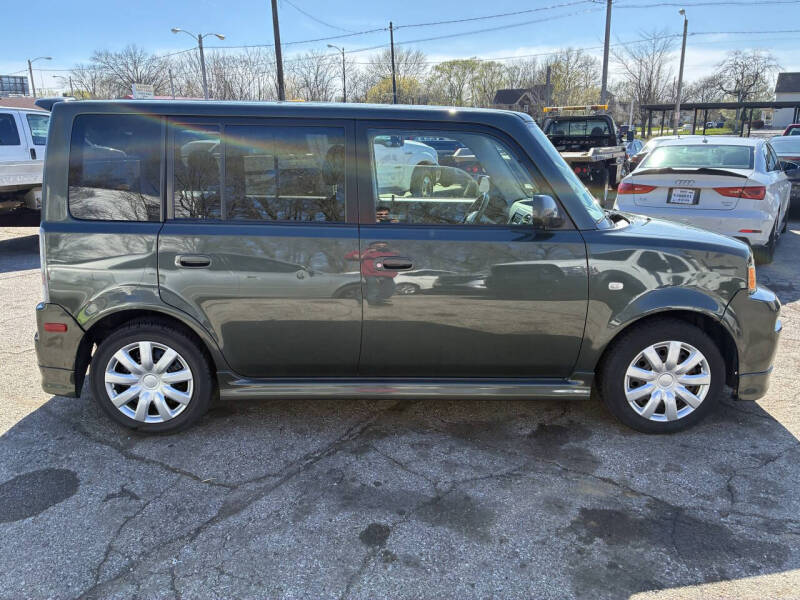 2005 Scion xB