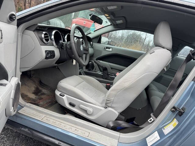 2008 Ford Mustang V6 Deluxe