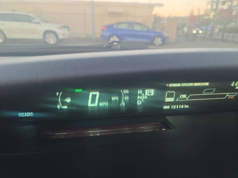 2010 Toyota Prius III