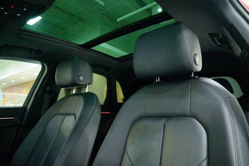 2022 Audi Q3 quattro S line Prem Plus 45 TFSI