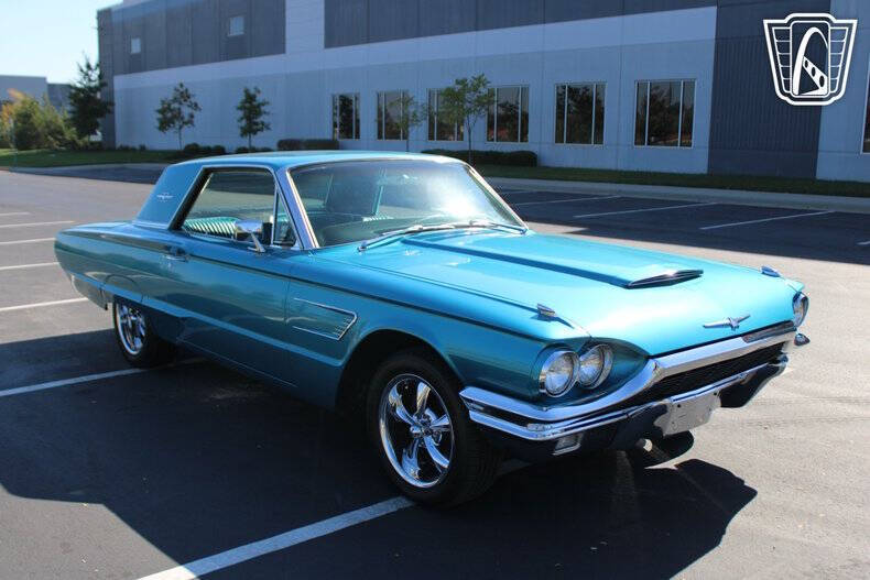 1965 Ford Thunderbird