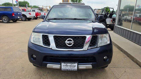 2012 Nissan Pathfinder LE