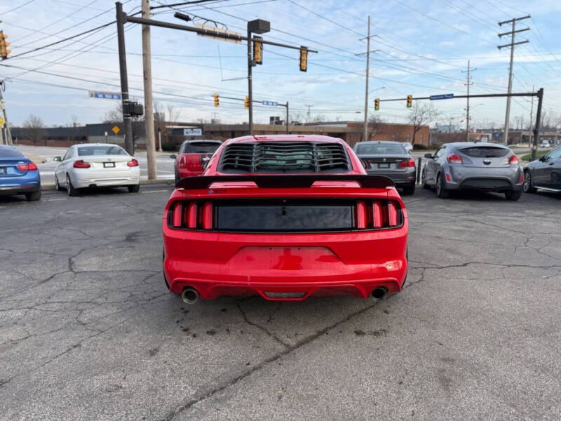 2016 Ford Mustang V6