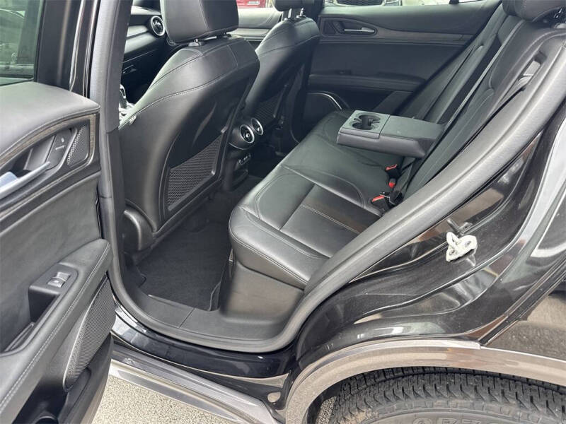 2022 Alfa Romeo Stelvio Ti