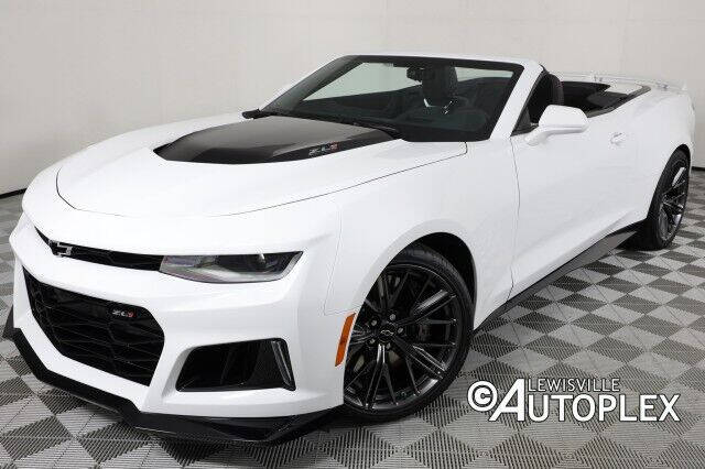 camaro 2022 white and black