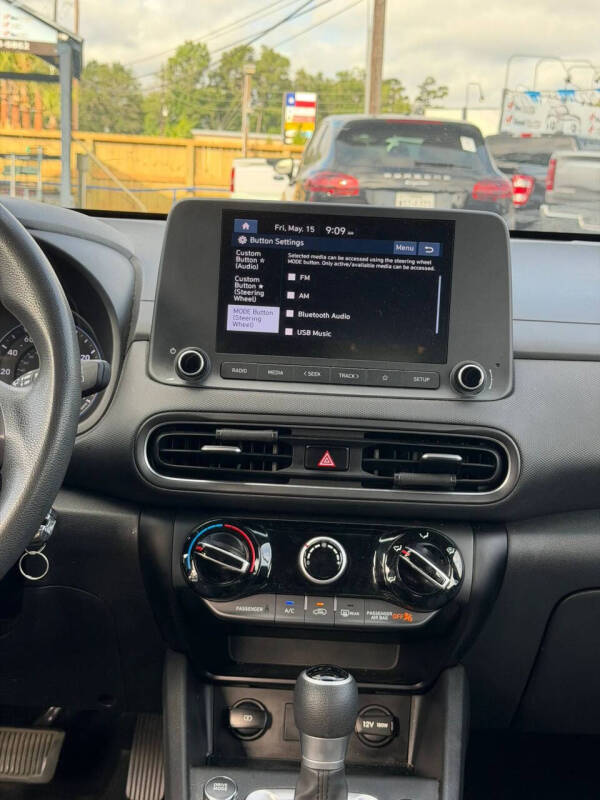 2023 Hyundai Kona SE