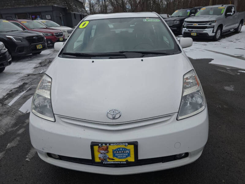 2004 Toyota Prius Base's photo