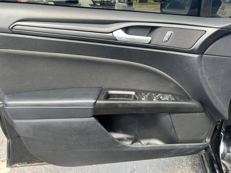 2018 Ford Fusion SE