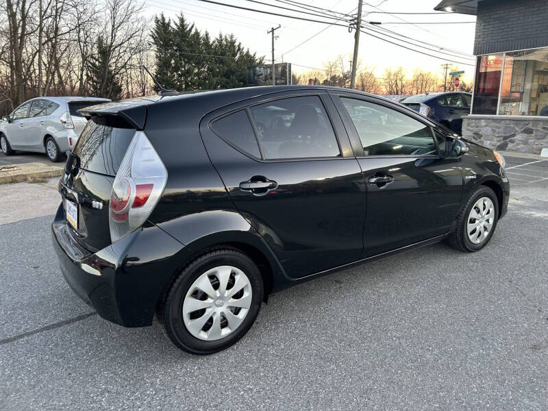 2013 Toyota Prius c Two