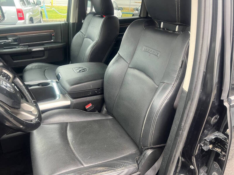 2017 RAM 1500 Laramie