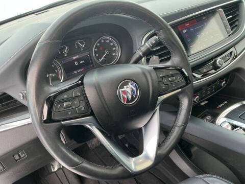 2022 Buick Enclave Essence