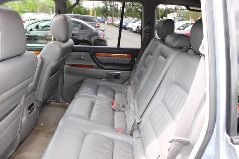 2005 Lexus LX 470