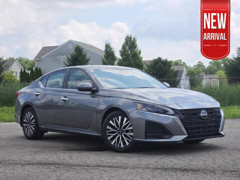 2023 Nissan Altima for sale at Auto Center of Columbus in Columbus OH