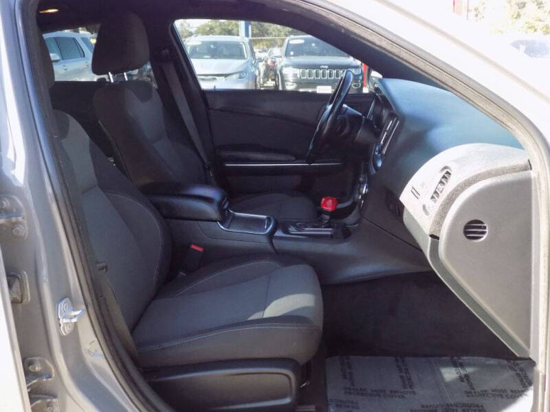 2018 Dodge Charger SXT