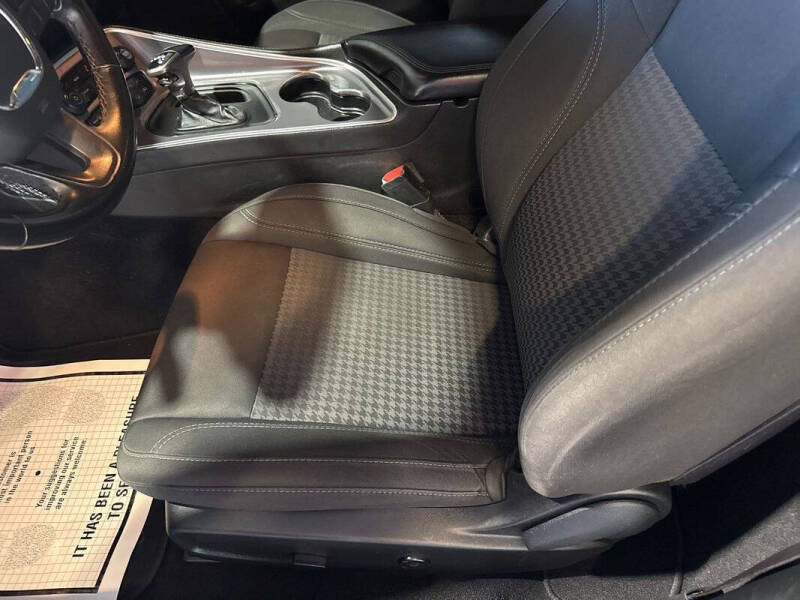 2019 Dodge Challenger SXT