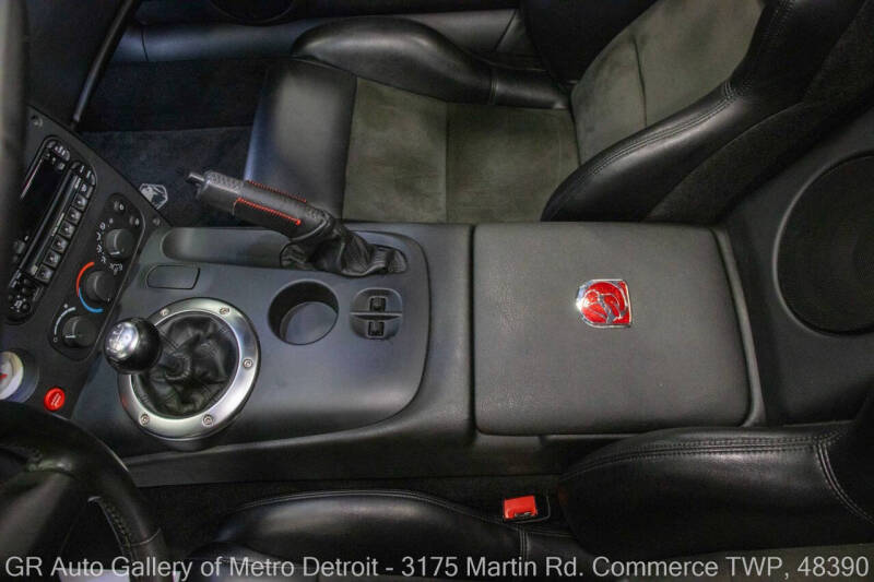 2004 Dodge Viper SRT-10