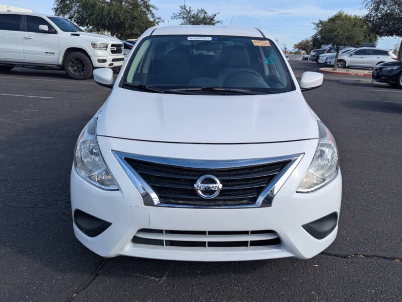 2019 Nissan Versa