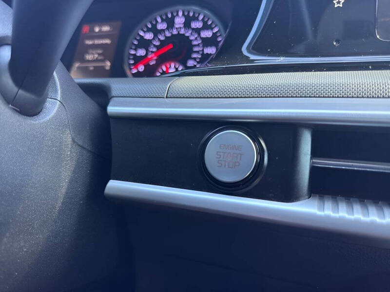 2023 Kia K5