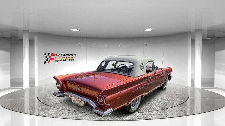 1957 Ford Thunderbird