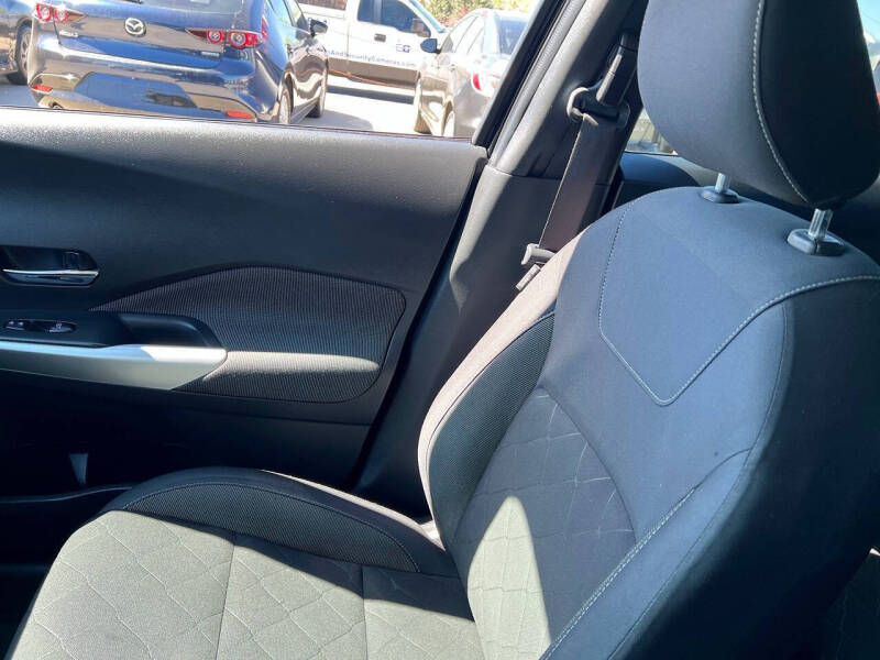 2019 Nissan Kicks SV