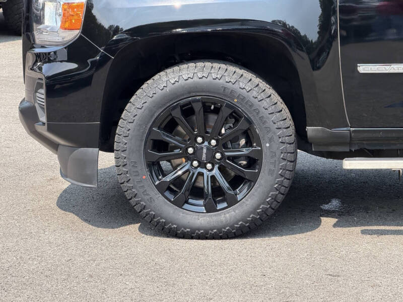 2022 GMC Canyon Elevation Standard