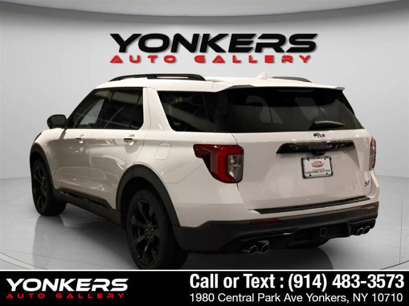 2022 Ford Explorer ST