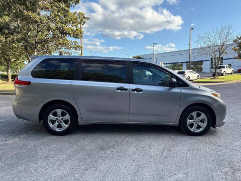 2012 Toyota Sienna