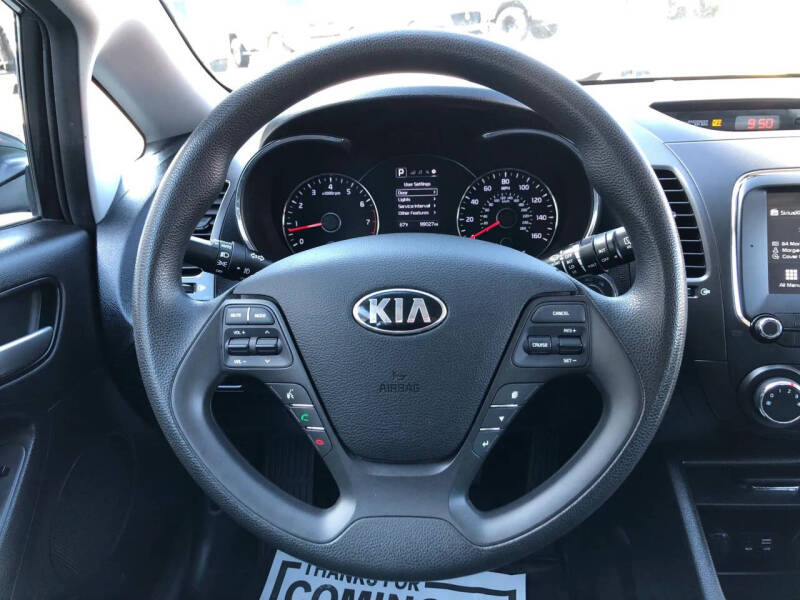 2017 Kia Forte5 LX