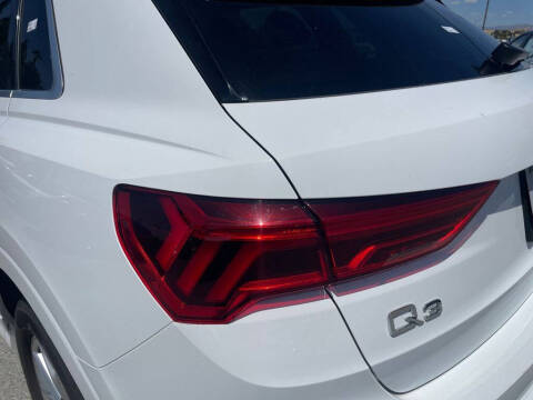 2024 Audi Q3 quattro S line Premium 45 TFSI