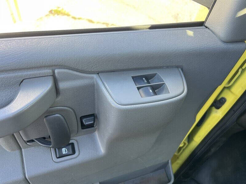 2021 Chevrolet Express 2500