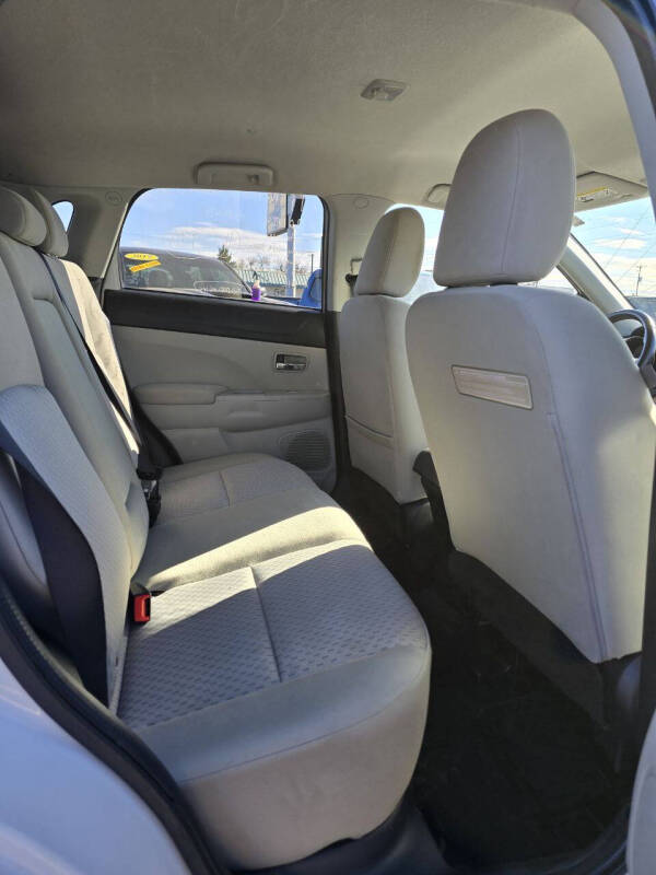 2017 Mitsubishi Outlander Sport ES
