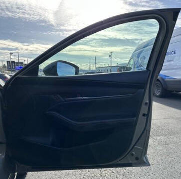 2024 Mazda Mazda3 Hatchback 2.5 Carbon Turbo