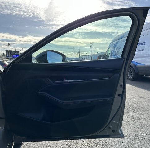 2024 Mazda Mazda3 Hatchback 2.5 Carbon Turbo