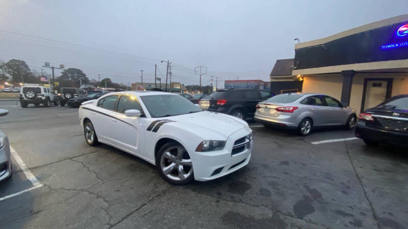 2012 Dodge Charger for sale at TOWN AUTOPLANET LLC in Portsmouth VA