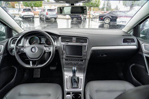 2016 Volkswagen e-Golf SEL Premium
