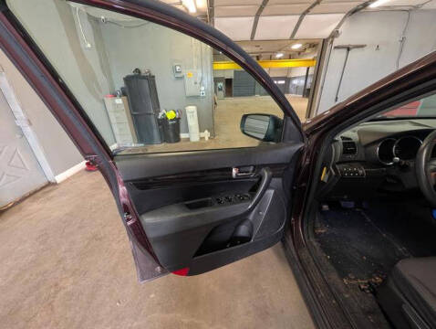 2011 Kia Sorento LX