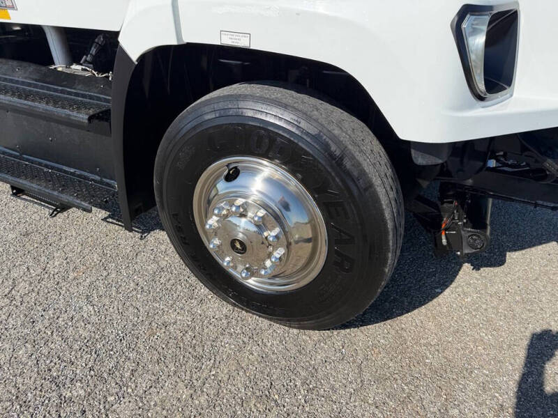2014 Freightliner 108 SD