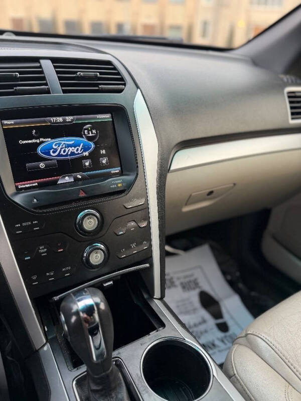 2012 Ford Explorer XLT