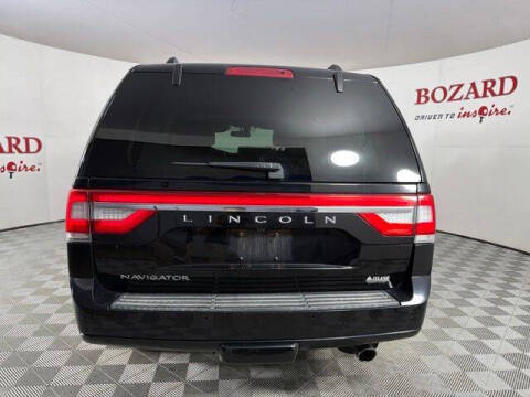 2017 Lincoln Navigator Select