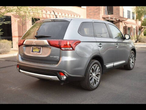 2016 Mitsubishi Outlander SE