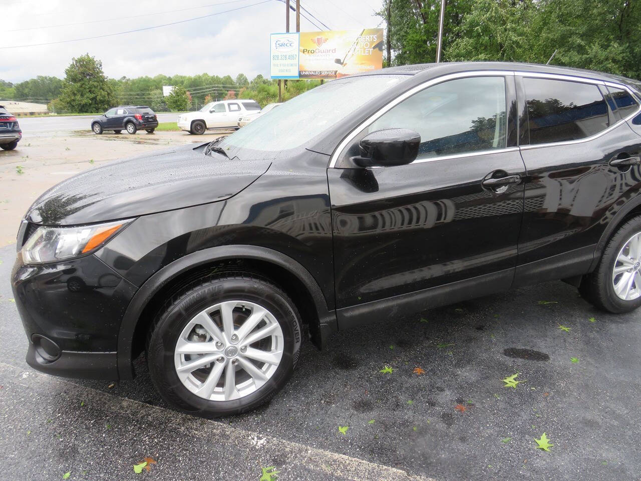 2018 Nissan Rogue Sport for sale at Colbert's Auto Outlet in Hickory, NC