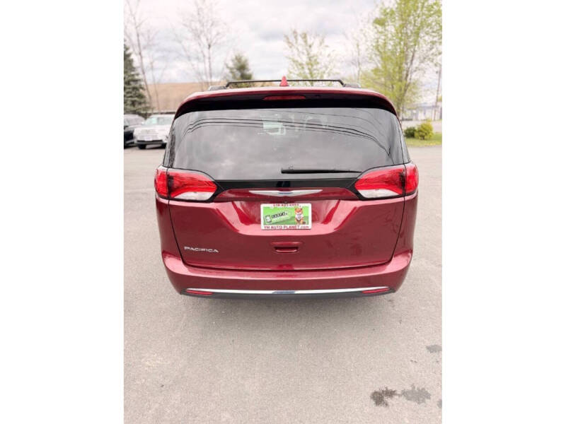 2017 Chrysler Pacifica Touring Plus