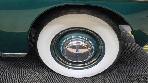 1948 Ford Super Deluxe