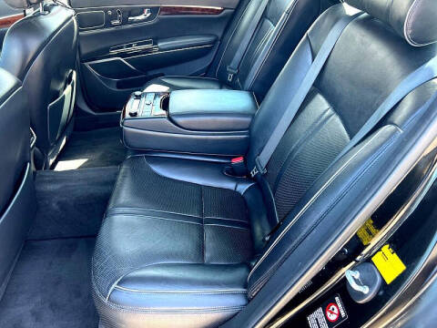 2015 Kia K900 Luxury